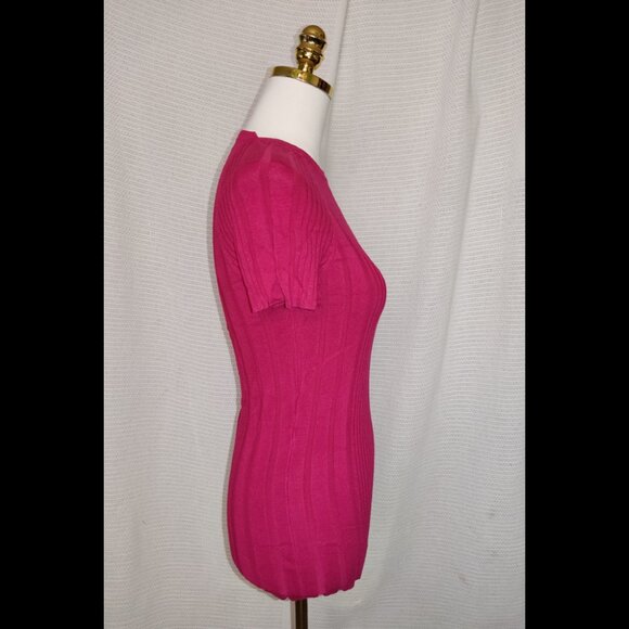 Daisy Fuentes | Hot pink knit short sleeve sweater top - Picture 12 of 13